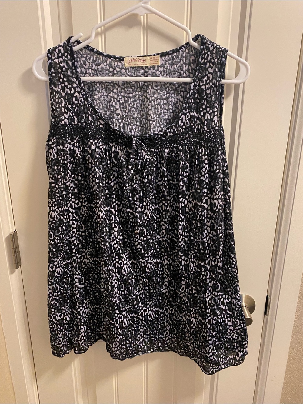 Faded Glory XL Top Sleeveless Black Tie Front Blouse Shirt 16 18